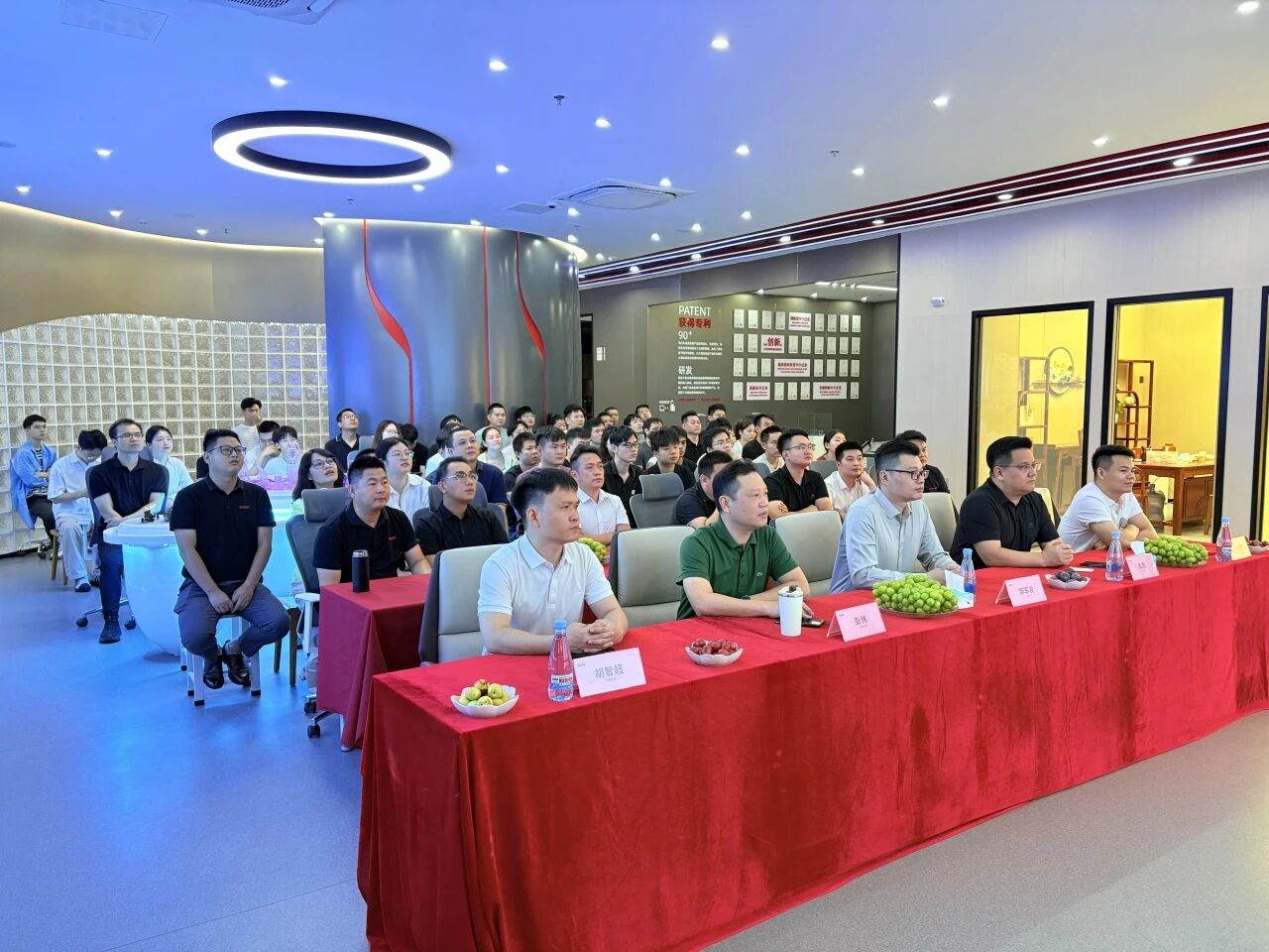 銘記歷史開創(chuàng)未來(lái) | 智火柴從閱兵看中國(guó)智造底氣，以油品監(jiān)測(cè)實(shí)力護(hù)航 “國(guó)之重器” 圖1